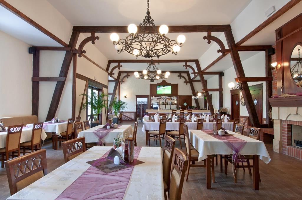 Hotel Grant Лешно Экстерьер фото