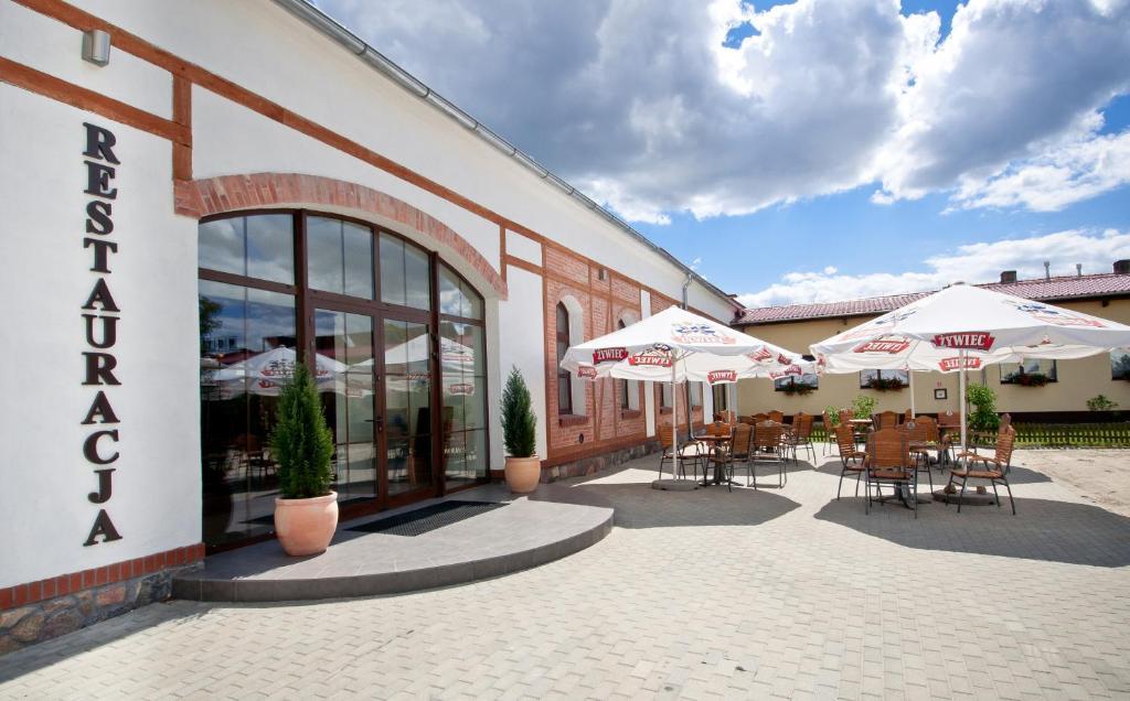 Hotel Grant Лешно Экстерьер фото