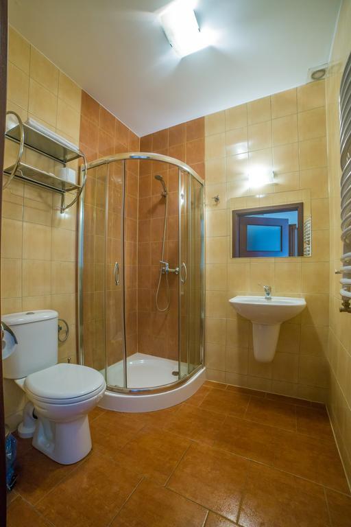 Hotel Grant Лешно Экстерьер фото